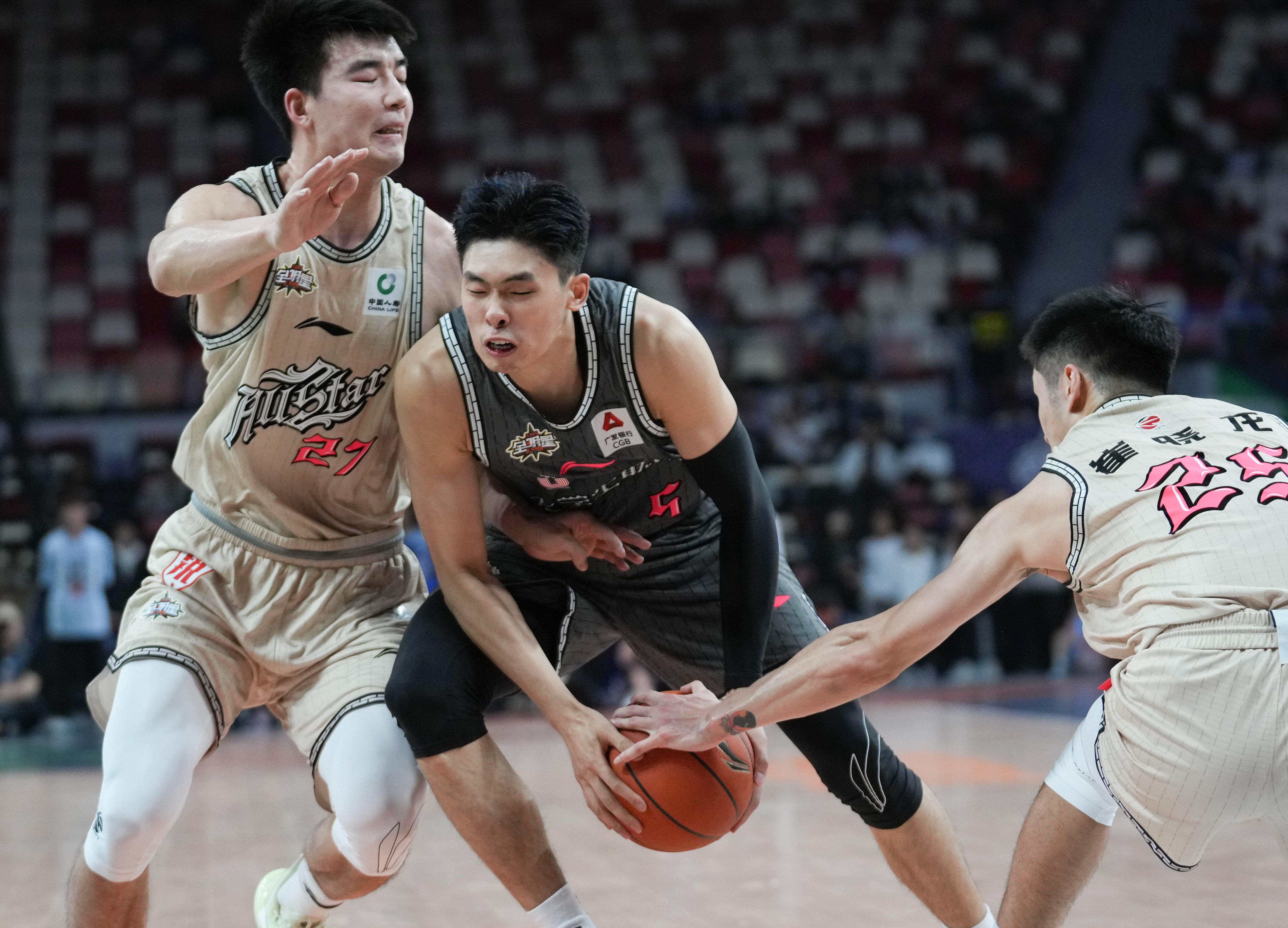 半岛体育-CBA联赛官方宣布全明星周末将于5月1日至3日举行