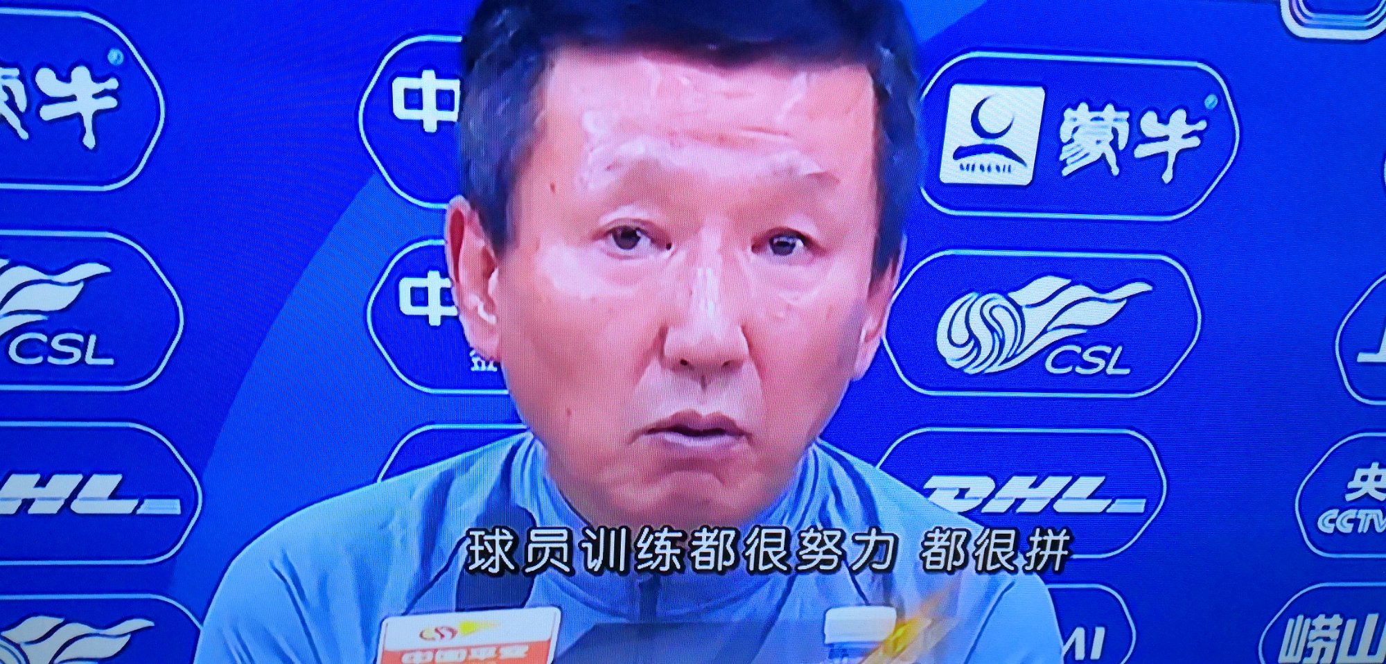 半岛体育-崔康熙：虽然球队很困难但我们还是要努力克服