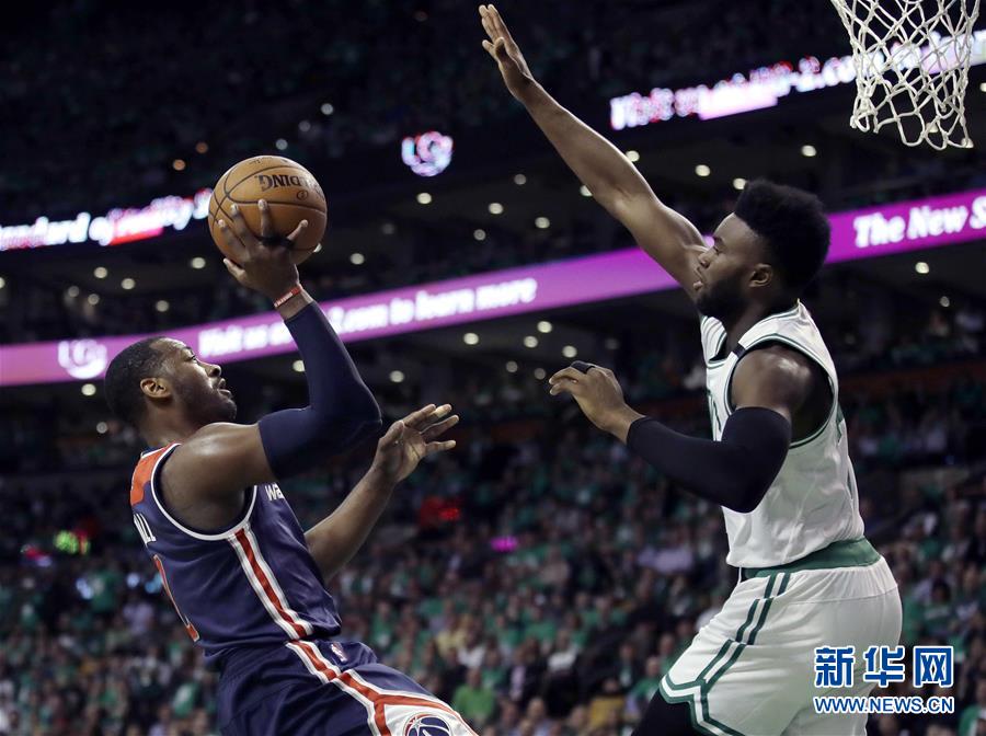 火箭大胜凯尔特人，晋级NBA季后赛